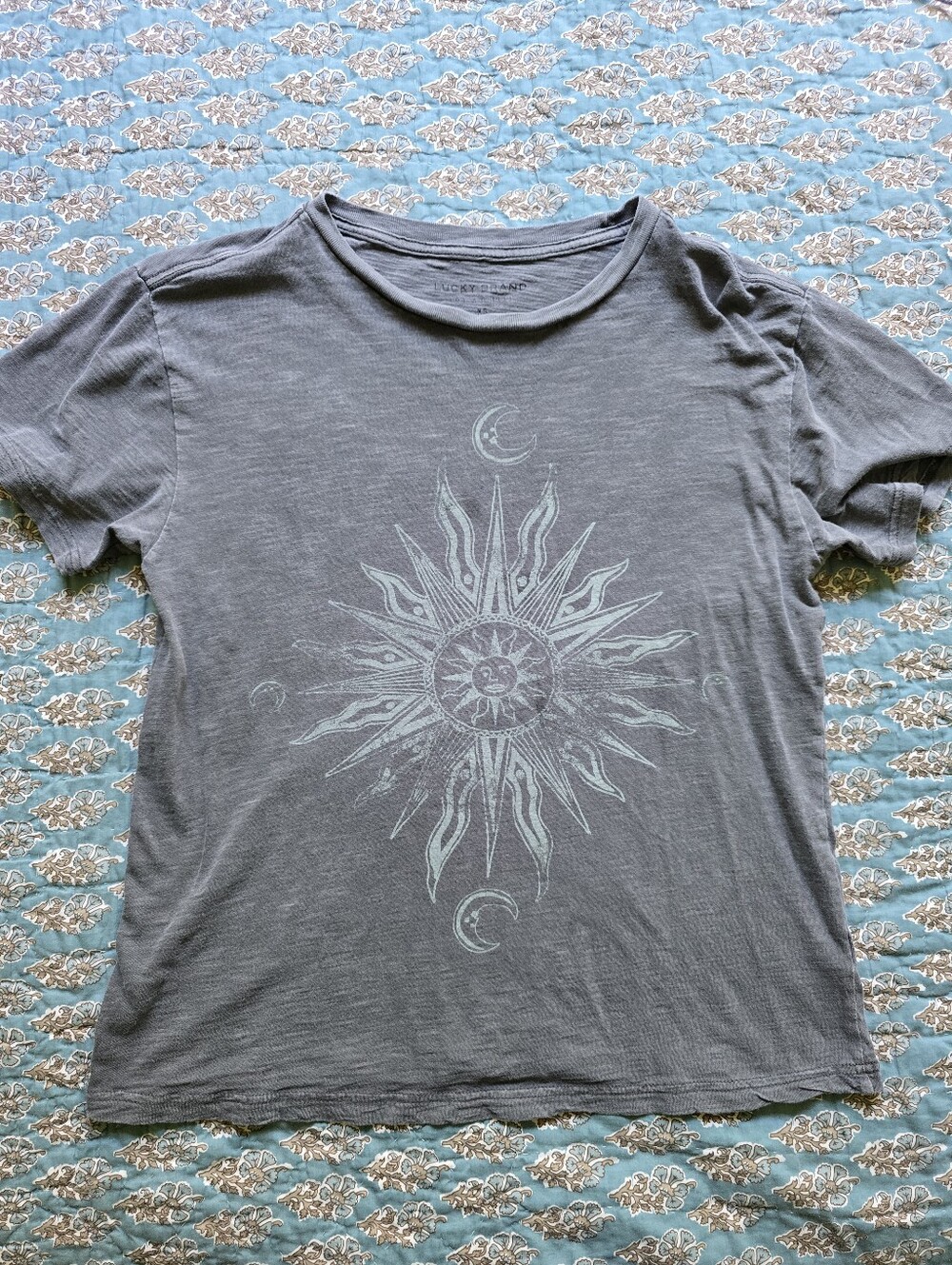 Lucky Brand Sun and Moon Graphic Tee Women's Size XS